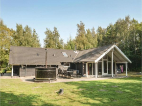 Holiday home Bæverstien